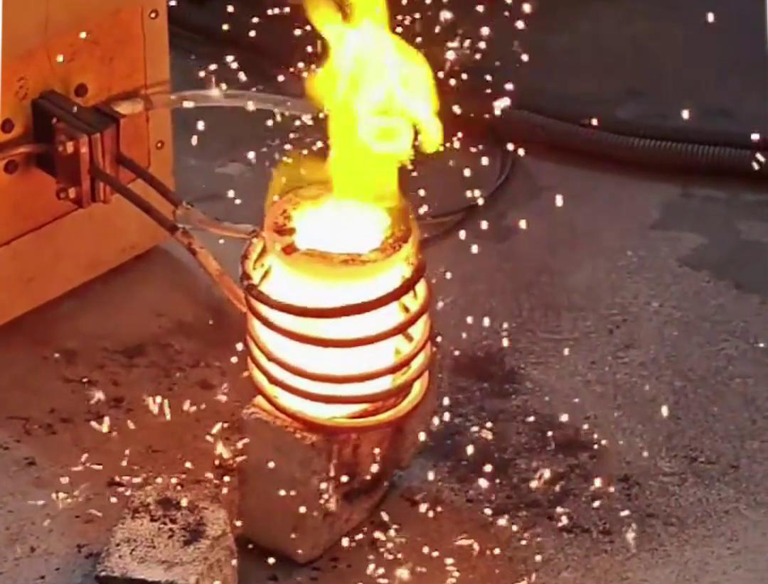 海拓 220V 小型高頻熔煉爐，開啟1斤鋼份金屬熔煉新體驗(yàn)