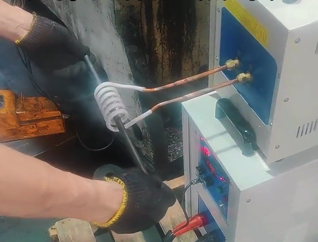 海拓高頻加熱機(jī)賦能鐵棒加工：高效成型的關(guān)鍵環(huán)節(jié)