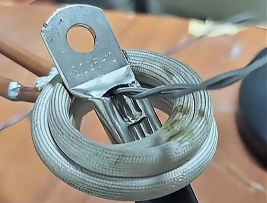 線束端子錫焊有必要嗎？銅鼻子高頻焊接全過程揭秘，高效可靠還環(huán)保！