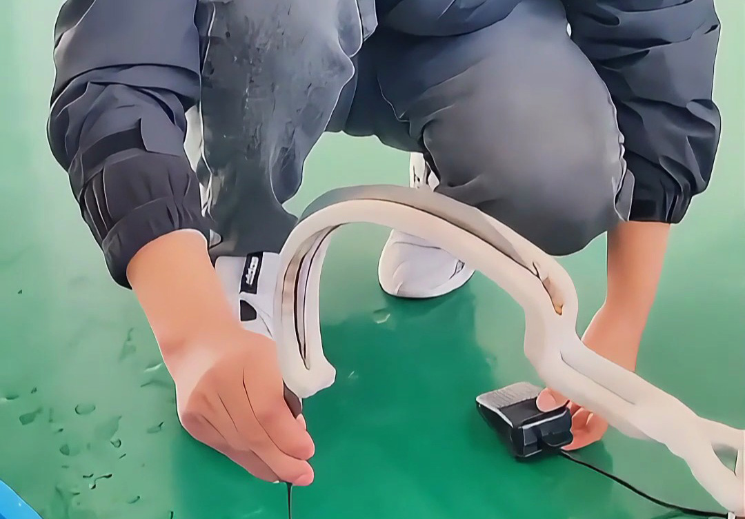 鐮刀淬火：傳統明火 VS 超高頻感應，選對技術讓鐮刀又硬又韌！