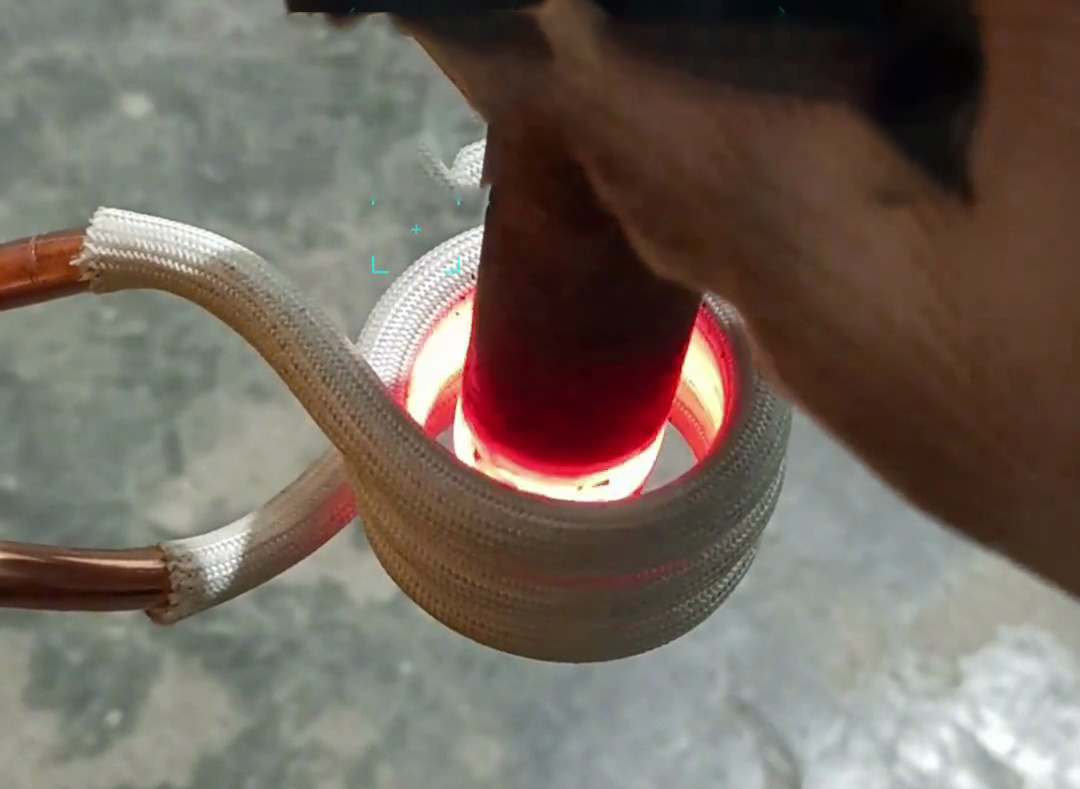 告別傳統(tǒng)加熱困擾 海拓棒料高頻加熱機(jī)助力生產(chǎn)升級