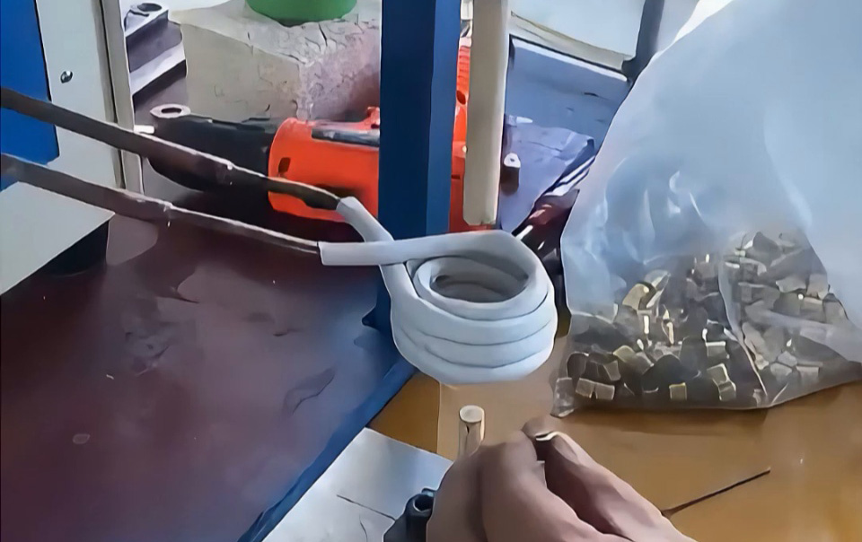 銅端子焊接效率革命 海拓自動(dòng)化高頻焊接工藝全程揭秘