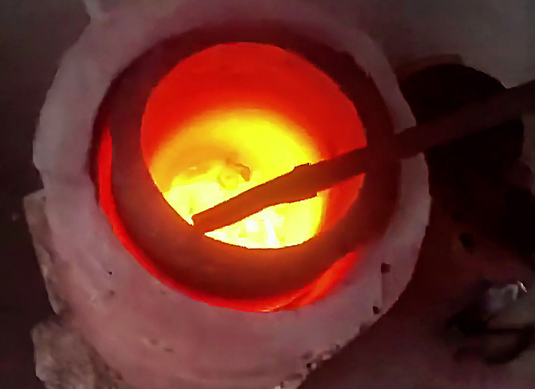 小批量熔煉神器！海拓簡易式中頻熔煉爐省心適配全場景