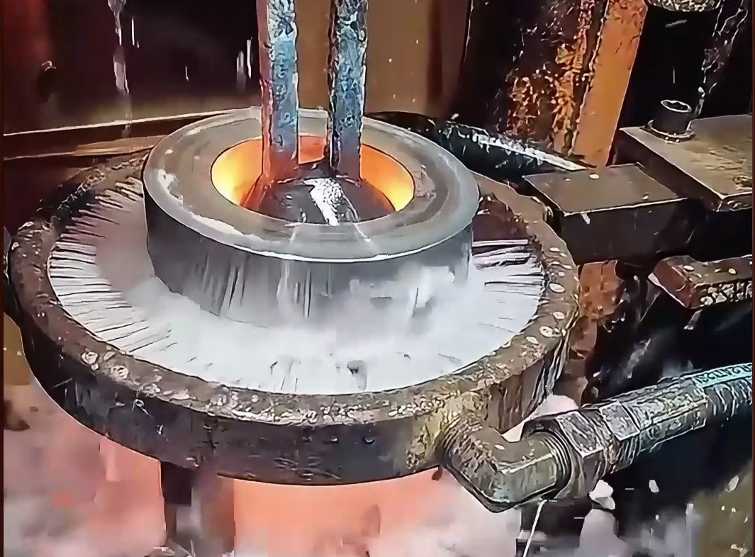 內(nèi)壁淬火效率暴漲80%！海拓高頻淬火設(shè)備，耐磨不變形，生產(chǎn)更省心