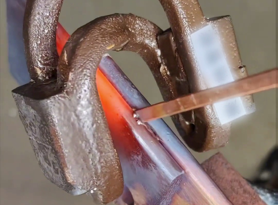 手持式高頻機適用于各類型銅板銅件焊接