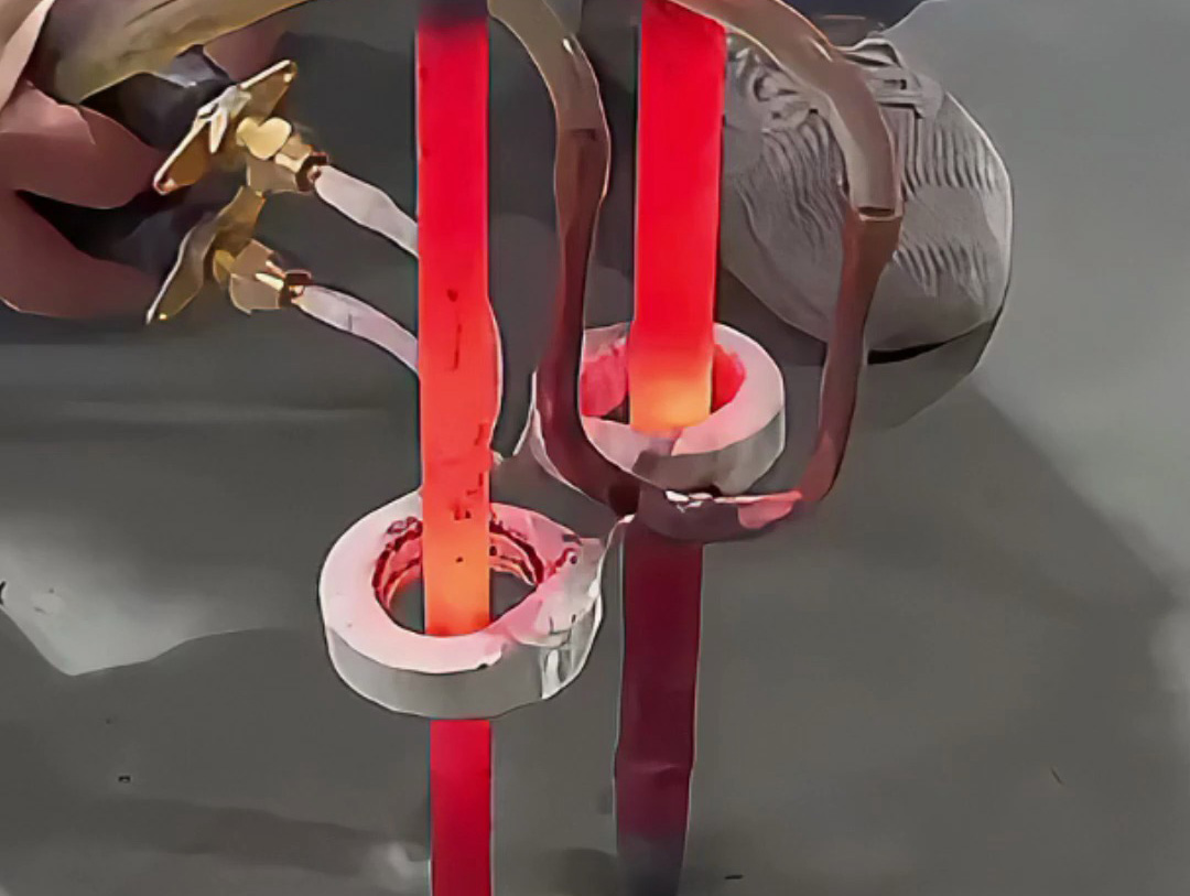 中頻高頻電源如何實現(xiàn)雙工位同步加熱？看完這個視頻你就懂了！